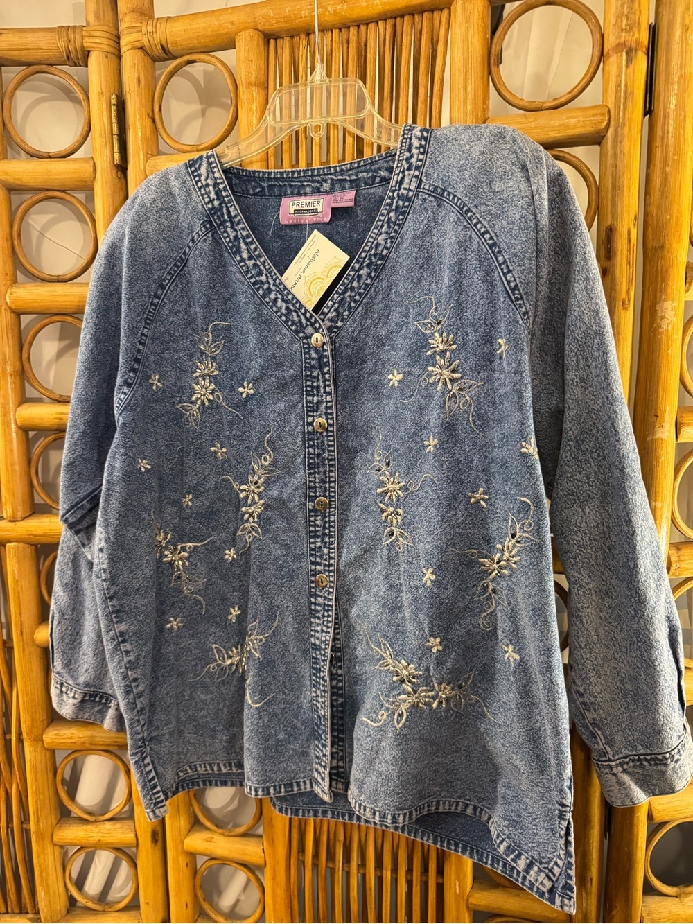 Denim Donna 90’s acid wash denim shirt jacket